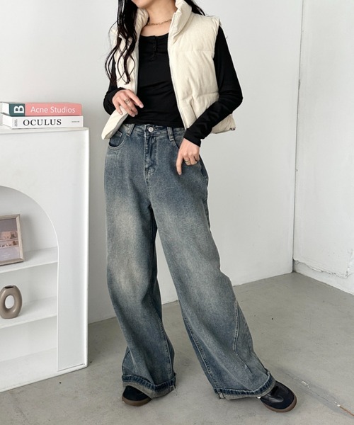 CLEA（クレア）の「スタンドカラーコーデュロイ中綿ベスト（ダウンベスト・レディース・ベージュ/ブラウン/ブラック/アイボリー・FREE）」の8枚目の写真