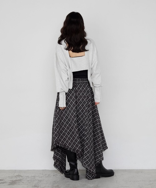 forksy.（フォルクシー）の「【forksy.】アシンメトリーバイアスチェックフリンジスカート（スカート・レディース・ブラック系/ブラウン系/グレー系・FREE）」の13枚目の写真