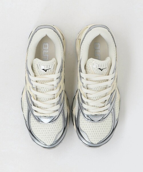 MIZUNO(ミズノ )の「<MIZUNO> WAVE PROPHECY LS(スニーカー・レディース・ホワイト・26.5cm/23.5cm/25.5cm/24.5cm)」の3枚目の写真