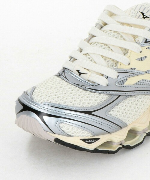 MIZUNO(ミズノ )の「<MIZUNO> WAVE PROPHECY LS(スニーカー・レディース・ホワイト・26.5cm/23.5cm/25.5cm/24.5cm)」の8枚目の写真