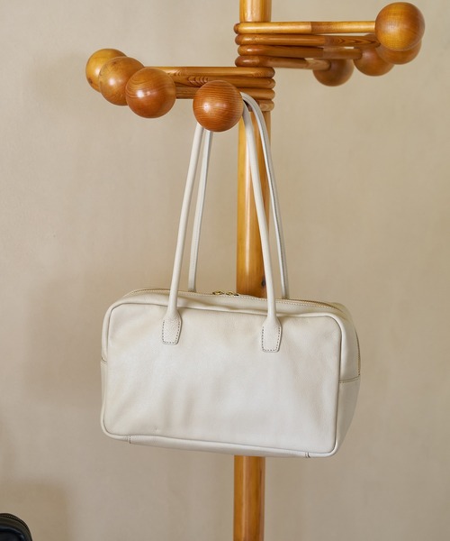 collex（コレックス）の「レザーミニボストンバッグ（ボストンバッグ・レディース・ブラック/ベージュ/キャメル・フリー）」の3枚目の写真