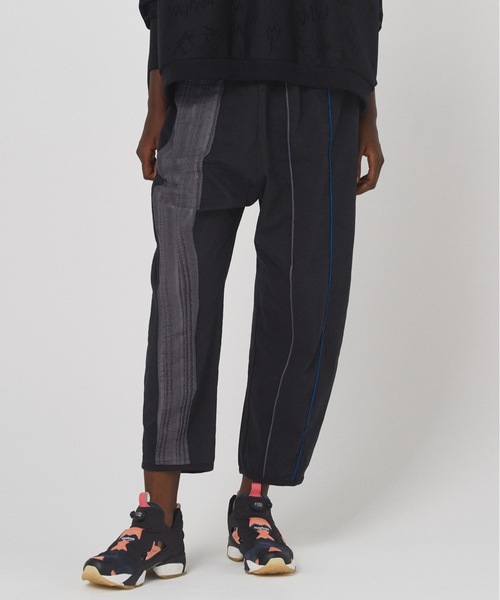 bedsidedrama（ベットサイドドラマ）の「Mixed Frill Pants（その他パンツ・レディース・ナチュラル/ブラック・1）」の2枚目の写真