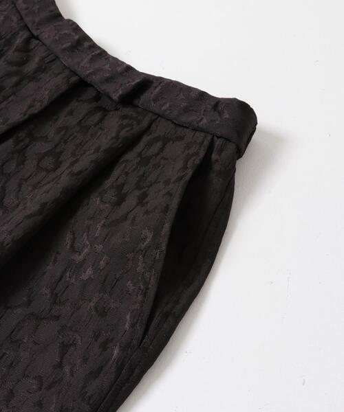 URBAN RESEARCH ROSSO WOMEN(アーバンリサーチ ロッソ)の「ジャガードタックパンツ(その他パンツ・レディース・ブラック/ホワイト・FREE)」の15枚目の写真