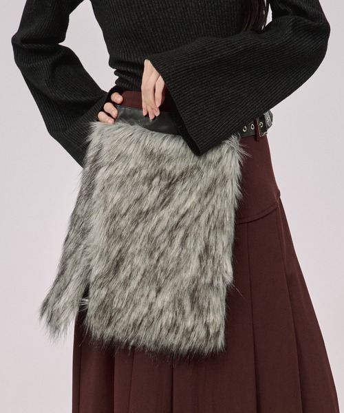 【d.i.a.】ファーベルト ブラック 美品 fur like belt フェイクファーベルト（ベルト）｜Ezick（エジック）の