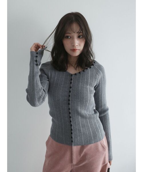 LAGUNAMOON（ラグナムーン）の「ボタンデザインニットセットアップ（ワンピース・レディース・ベージュ/ブラック/グレー・SMALL/MEDIUM）」の21枚目の写真