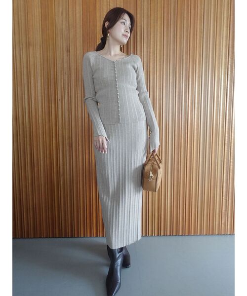 LAGUNAMOON（ラグナムーン）の「ボタンデザインニットセットアップ（ワンピース・レディース・ベージュ/ブラック/グレー・SMALL/MEDIUM）」の22枚目の写真