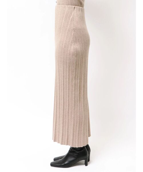 LAGUNAMOON（ラグナムーン）の「ボタンデザインニットセットアップ（ワンピース・レディース・ベージュ/ブラック/グレー・SMALL/MEDIUM）」の15枚目の写真