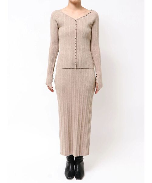 LAGUNAMOON（ラグナムーン）の「ボタンデザインニットセットアップ（ワンピース・レディース・ベージュ/ブラック/グレー・SMALL/MEDIUM）」の8枚目の写真