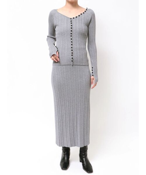 LAGUNAMOON（ラグナムーン）の「ボタンデザインニットセットアップ（ワンピース・レディース・ベージュ/ブラック/グレー・SMALL/MEDIUM）」の11枚目の写真