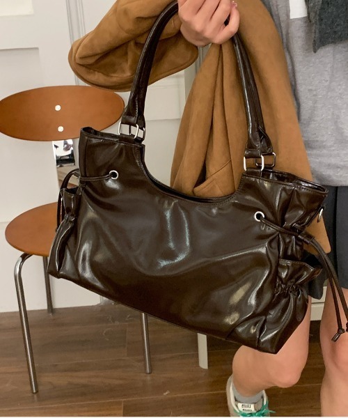 FREE STYLISTS(フリー スタイリスト)の「Y2K レトロ ショルダーバッグ 2WAY/A4対応大容量(ショルダーバッグ・レディース・ダークブラウン・FREE)」の22枚目の写真