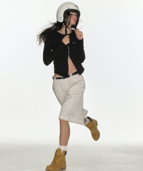 CRANK（クランク）の「リベットバミューダパンツ_クリーム（その他パンツ・レディース・その他・MEDIUM）」の2枚目の写真