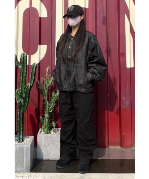 FRIZMWORKS(フリズムワークス)の「SHIRRING TRUCKER JACKET _ BLACK(デニムジャケット・メンズ・その他・MEDIUM/LARGE/X-LARGE)」の9枚目の写真