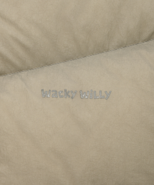 Wacky WiLLy(ワッキーウィリー)の「ナイロンダウンジャケット ベージュ(ダウンジャケット/コート・レディース・その他・SMALL/MEDIUM/LARGE/X-LARGE)」の6枚目の写真