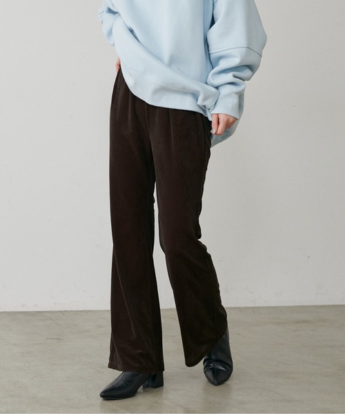 LARUTA（ラルータ）の「【LARUTA】美脚シルエットソフトベロアパンツ（その他パンツ・レディース・ブラック/ブラウン・MEDIUM/LARGE）」の13枚目の写真