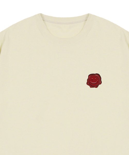 GRAVER（グレーバー）の「[ユニセックス]シーリングドローイングスマイル半袖Tシャツ_サンドベージュ（Tシャツ/カットソー・レディース・ベージュ・X-LARGE/SMALL/MEDIUM/LARGE）」の3枚目の写真