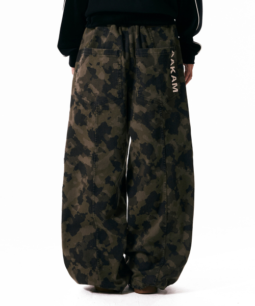 セール】Knee Pin-tuck Camouflage Twill Pants (Khaki)（その他パンツ