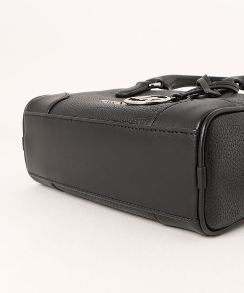 MICHAEL KORS(マイケルコース)の「THOMPSON XS SATCHEL XBODY クロスボディ(ショルダーバッグ・レディース・ブラック・FREE)」の3枚目の写真