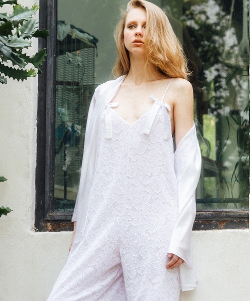 ANNEBRA（アンブラ）の「Melodie レースコンビガウン（ガウン/バスローブ・レディース・ブラック/ホワイト・F）」の2枚目の写真