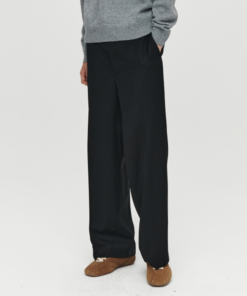 HEUTE(ホイテ)の「MATTHEW WOOL WIDE PANTS (BLACK)(その他パンツ・メンズ・ブラック・LARGE)」の1枚目の写真