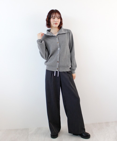 ABYS(アビス)の「ボタンデザイン2WAYハイネックニット(ニット/セーター・レディース・ベージュ/チャコールグレー/カーキ・FREE)」の16枚目の写真