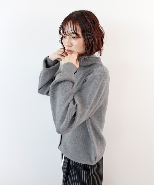 ABYS(アビス)の「ボタンデザイン2WAYハイネックニット(ニット/セーター・レディース・ベージュ/チャコールグレー/カーキ・FREE)」の20枚目の写真