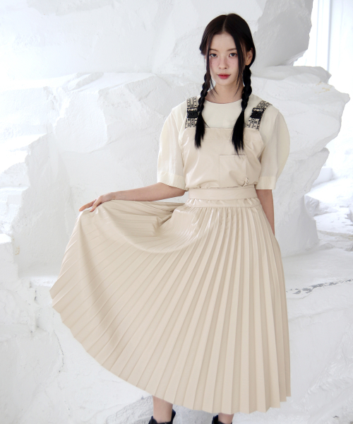 ARWW(エーアールダブリューダブリュー)の「ヌーディプリーツエプロンワンピース2size(ワンピース・レディース・その他・SMALL/MEDIUM)」の5枚目の写真