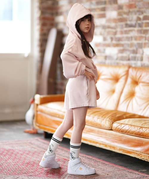 DC(ディーシー)の「DC/ディーシー ジップアップパーカー 26 KD GS HIDDEN SHORT ZH ムラサキ限定 YZH261519M(パーカー・キッズ・ピンク/ベージュ/ブラック・150cm/140cm/130cm)」の9枚目の写真