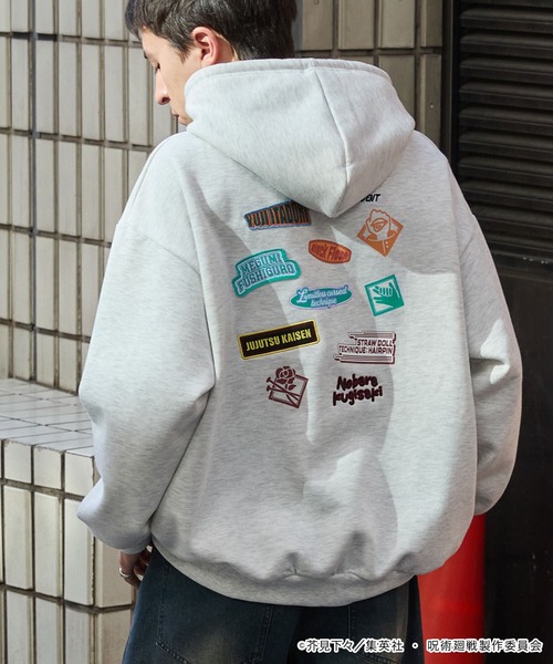 呪術廻戦(ジュジュツカイセン)の「【呪術廻戦】別注 プリント 刺繍 オーバーサイズ プルオーバー パーカー(パーカー・メンズ・オートミール/スミクロ/ネイビー・M/L)」の1枚目の写真