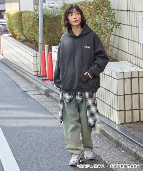 呪術廻戦】別注 プリント 刺繍 オーバーサイズ プルオーバー パーカー