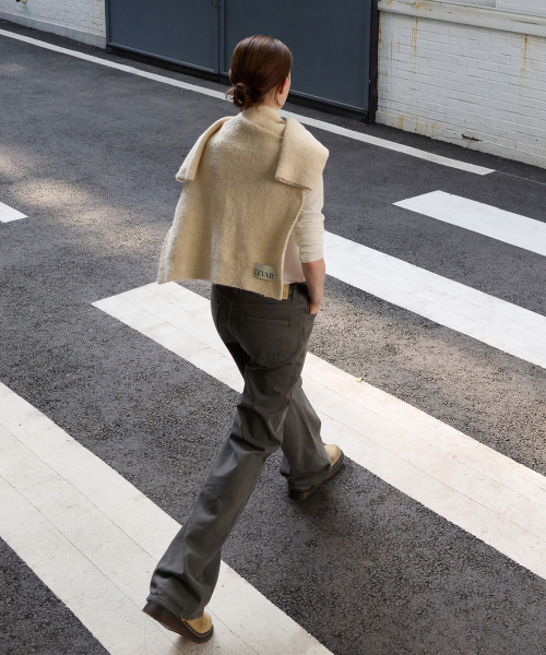 LEVAR(レバー)の「Relaxed Fit Denim - Stone Khaki(デニムパンツ・レディース・その他・XS-Short/S-Short/M-Short/XS-Long/S-Long/M-Long)」の4枚目の写真
