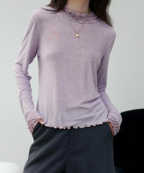 gossip!ロサンゼルス(ゴシップロサンゼルス)の「【Y2Kガーリー】レトロフリル付き長袖インナーTシャツ(Tシャツ/カットソー・レディース・イエロー/ラベンダー・FREE)」の1枚目の写真