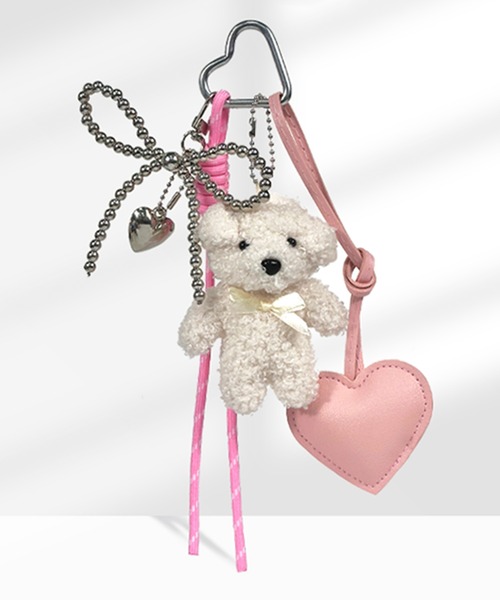Revo.（レボ）の「【16色展開】ハートモチーフ付き ボア ドッグ マルチチャーム 犬 ぬいぐるみチャーム バッグチャーム ぬいキーホルダー（チャーム・レディース・ホワイト系3/ブラック系2/ホワイト系/ホワイト系1/ホワイト系2/レッド系/レッド系1/レッド系2/レッド系3/ブラック系/ピンク系1/ピンク系2/ピンク系3/ブラック系1/ブラック系3/ピンク系・FREE）」の9枚目の写真