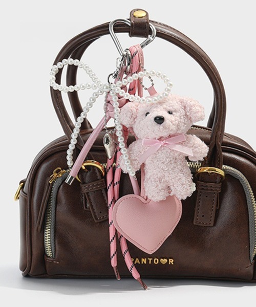 Revo.（レボ）の「【16色展開】ハートモチーフ付き ボア ドッグ マルチチャーム 犬 ぬいぐるみチャーム バッグチャーム ぬいキーホルダー（チャーム・レディース・ホワイト系3/ブラック系2/ホワイト系/ホワイト系1/ホワイト系2/レッド系/レッド系1/レッド系2/レッド系3/ブラック系/ピンク系1/ピンク系2/ピンク系3/ブラック系1/ブラック系3/ピンク系・FREE）」の12枚目の写真