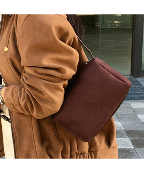 ANOETIC(アノエティック)の「ANC SUEDE SARA BAG_4COLOR(ショルダーバッグ・レディース・ブラウン/オリーブ/イエロー系その他/ブラック・FREE)」の1枚目の写真