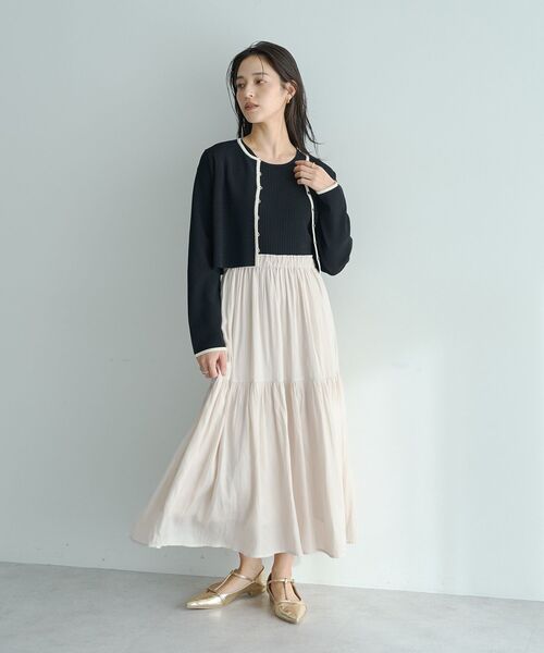 YECCA VECCA（イェッカヴェッカ）の「【2点SET】カーディガンセットワンピース（ワンピース・レディース・グレイッシュベージュ/ライトブルー/ブラック・FREE）」の2枚目の写真