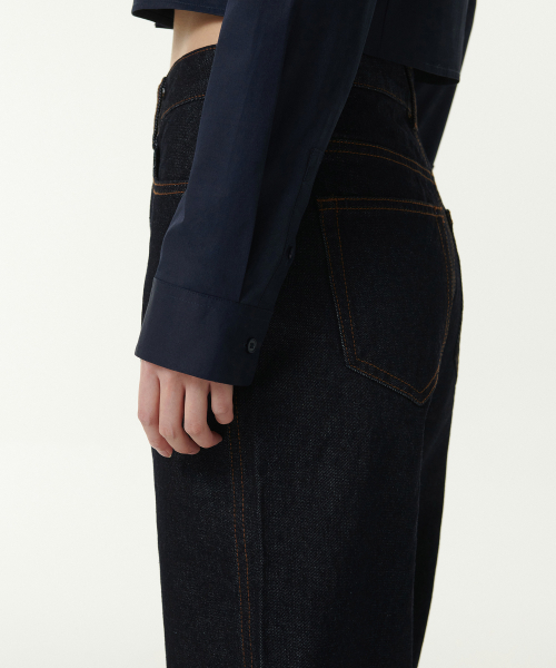 MUSINSA STANDARD WOMAN（ムシンサスタンダードウーマン）の「ウィメンズスリムフィットクロップシャツ[ダークネイビー]（シャツ/ブラウス・レディース・その他・LARGE/MEDIUM/SMALL/X-SMALL）」の5枚目の写真