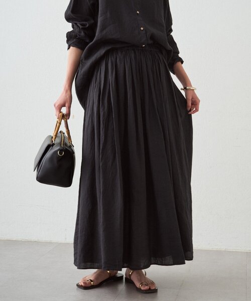 LOUNGEDRESS(ラウンジドレス)の「リネンタックギャザースカート(スカート・レディース・オフホワイト/ネイビー/キャメル/ブラック・FREE)」の1枚目の写真
