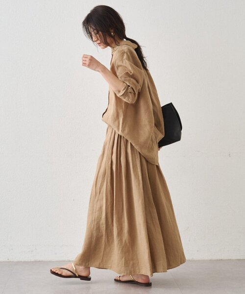 LOUNGEDRESS(ラウンジドレス)の「リネンタックギャザースカート(スカート・レディース・オフホワイト/ネイビー/キャメル/ブラック・FREE)」の22枚目の写真