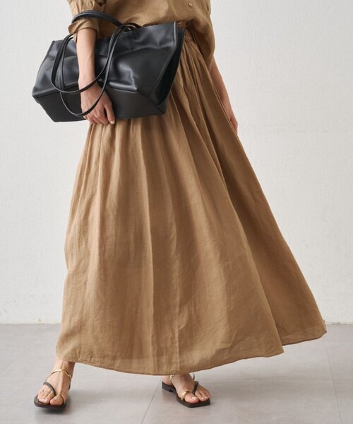 LOUNGEDRESS(ラウンジドレス)の「リネンタックギャザースカート(スカート・レディース・オフホワイト/ネイビー/キャメル/ブラック・FREE)」の18枚目の写真
