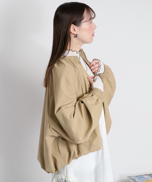 cepo（セポ）の「バルーンジップギャザーブルゾン（ブルゾン・レディース・チャコール/ベージュ/オフホワイト・M）」の16枚目の写真