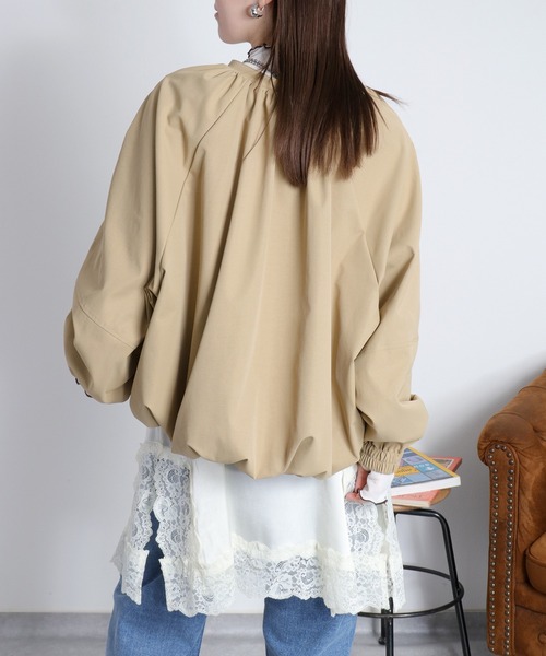 cepo（セポ）の「バルーンジップギャザーブルゾン（ブルゾン・レディース・チャコール/ベージュ/オフホワイト・M）」の12枚目の写真