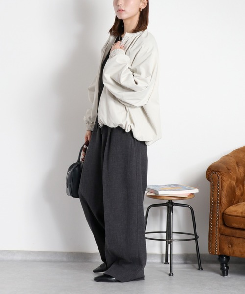 cepo（セポ）の「バルーンジップギャザーブルゾン（ブルゾン・レディース・チャコール/ベージュ/オフホワイト・M）」の22枚目の写真