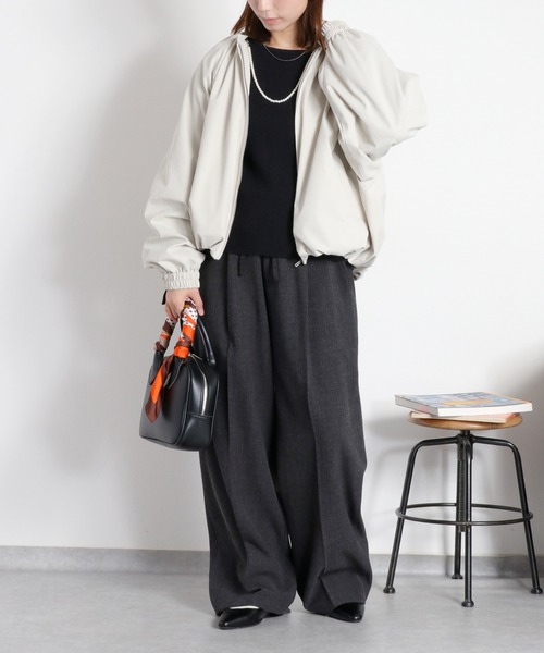 cepo（セポ）の「バルーンジップギャザーブルゾン（ブルゾン・レディース・チャコール/ベージュ/オフホワイト・M）」の21枚目の写真