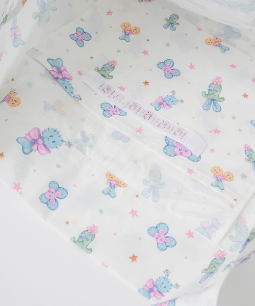 igi(イジ)の「igi×Ema Gaspar - LITTLE FRIEND JAMBO TOTE / ビッグトートバッグ(トートバッグ・レディース・ホワイト・FREE)」の11枚目の写真