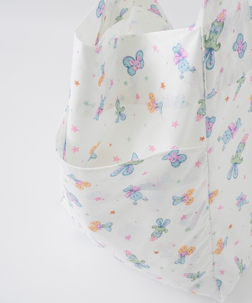 igi(イジ)の「igi×Ema Gaspar - LITTLE FRIEND JAMBO TOTE / ビッグトートバッグ(トートバッグ・レディース・ホワイト・FREE)」の12枚目の写真