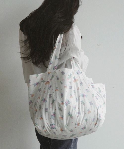 igi(イジ)の「igi×Ema Gaspar - LITTLE FRIEND JAMBO TOTE / ビッグトートバッグ(トートバッグ・レディース・ホワイト・FREE)」の21枚目の写真