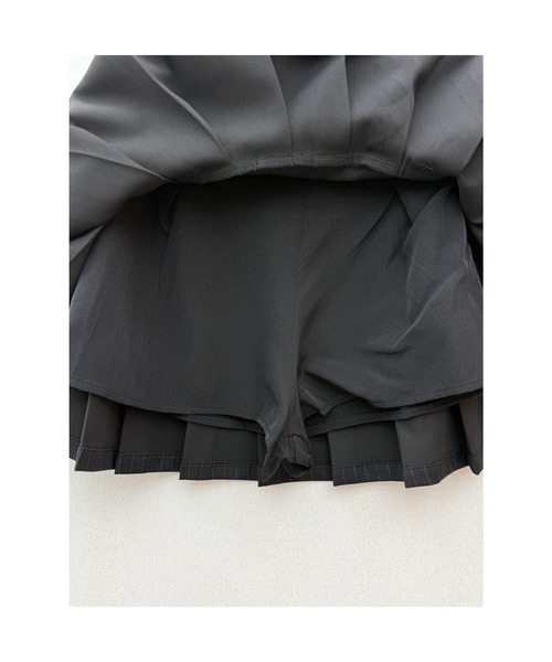 VEILA(ヴェイラ)の「ベルト付き ストライププリーツミニスカート(スカート・レディース・ブラック・L/M/S)」の5枚目の写真
