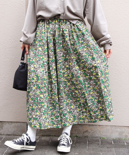 ORCIVAL(オーシバル)の「ORCIVAL/オーシバル プリントAラインスカート PRINTED A-LINE SKIRT OR-F0088 PFM(スカート・レディース・グレイッシュベージュ/チャコールグレー・1)」の6枚目の写真
