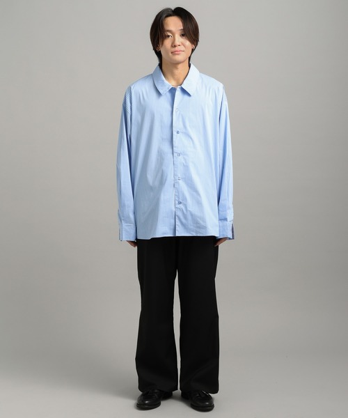 LURAKU（ルラク）の「【LURAKU】oversized open-collar shirt / オーバーサイズオープンカラーシャツ（シャツ/ブラウス・メンズ・ブルー/ホワイト/スカイブルー・LARGE/MEDIUM/SMALL）」の4枚目の写真