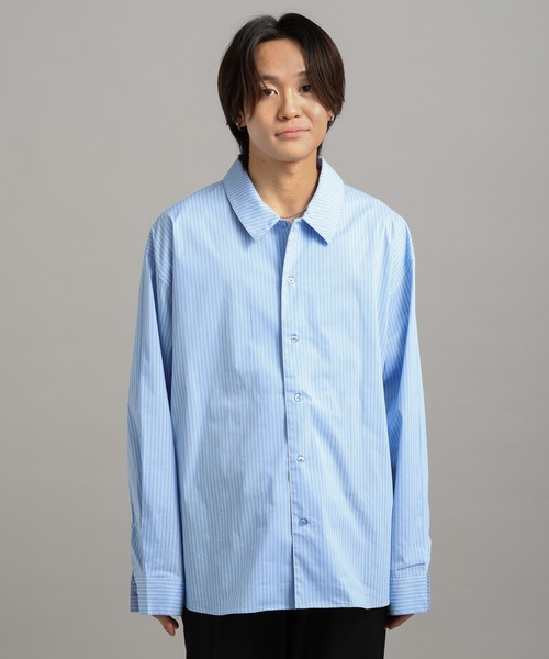 LURAKU（ルラク）の「【LURAKU】oversized open-collar shirt / オーバーサイズオープンカラーシャツ（シャツ/ブラウス・メンズ・ブルー/ホワイト/スカイブルー・LARGE/MEDIUM/SMALL）」の5枚目の写真